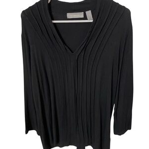 Liz Claiborne Black Pleated V-Neck Top Size Large 3/4 Sleeve Rayon Blend